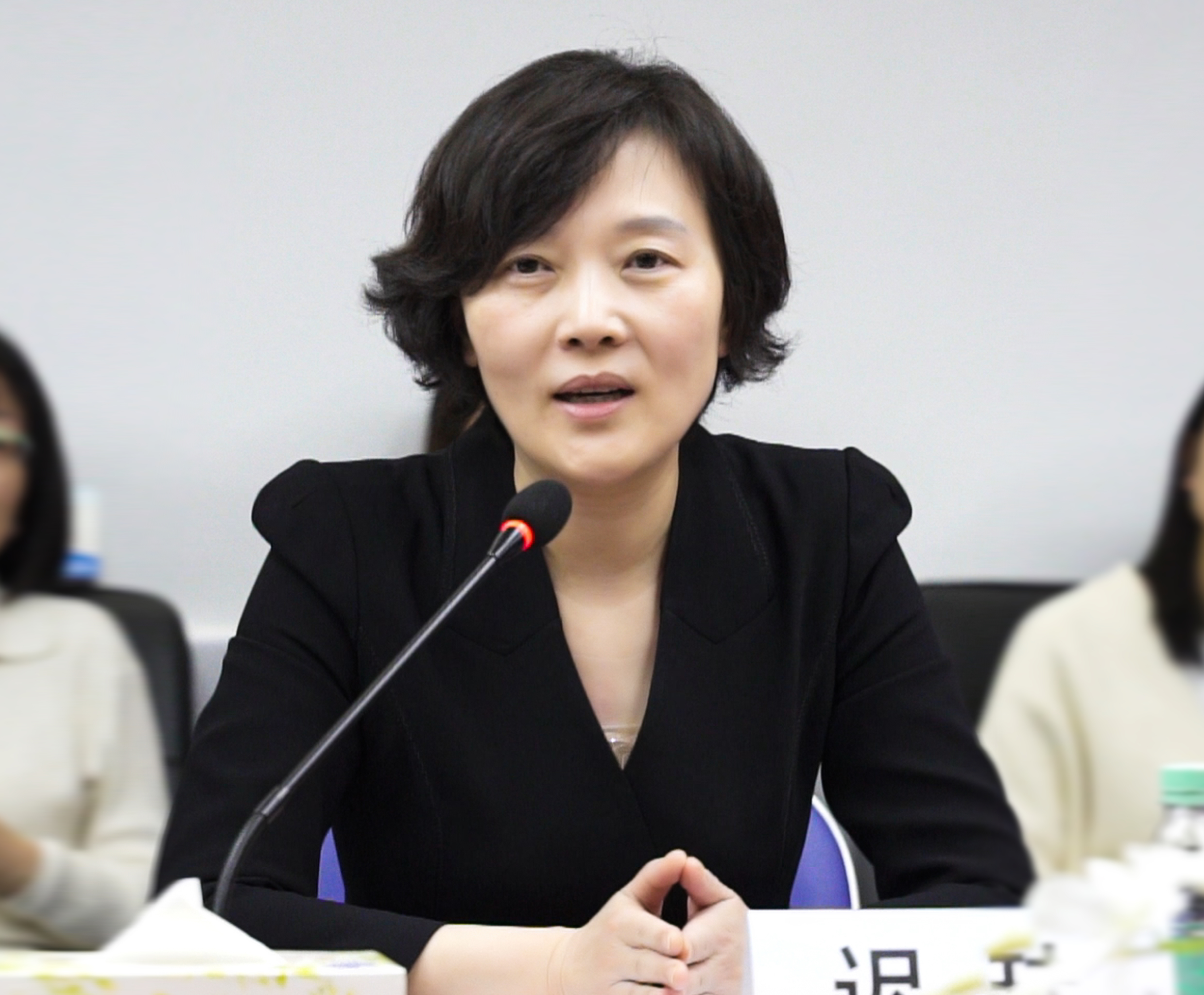 深圳市眼科医院名医工作室暨疑难危重眼病诊疗中心成立