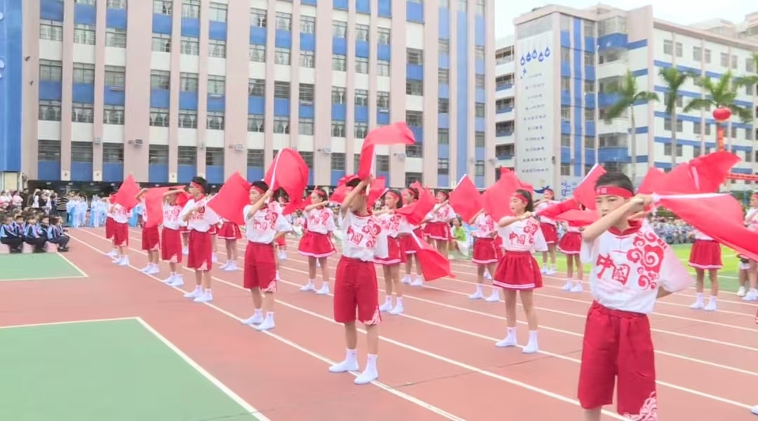 秋风扬帆竞技场，山高学子显锋芒