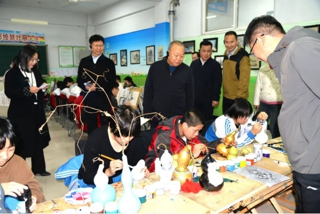 宁晋县召开中小学社团活动现场观摩推进会