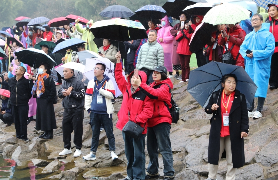 龙虎山景区：组团抵达！西北专列团开启丹霞奇境之旅