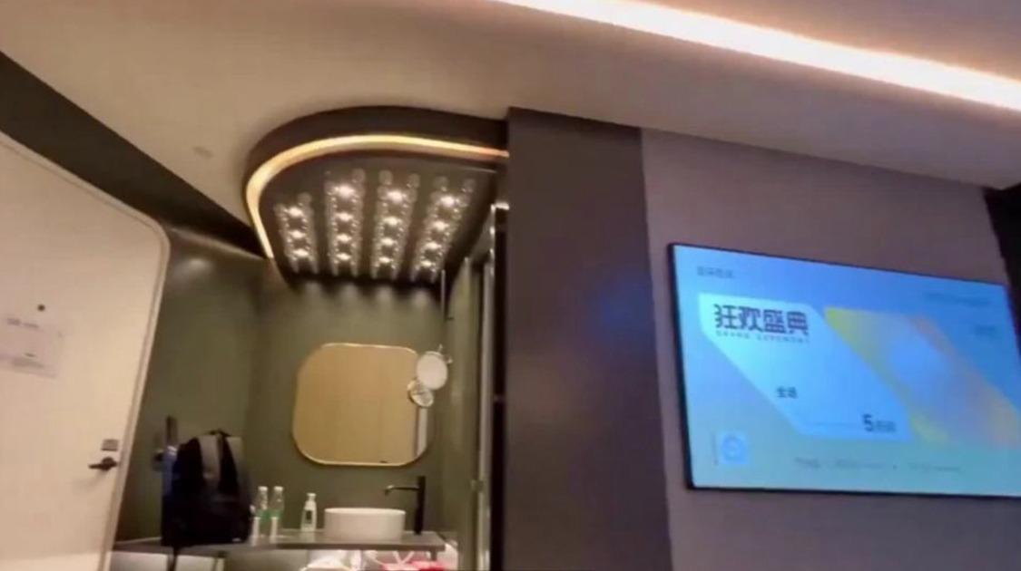 亚朵Q3营收净利连续高增长，从酒店到零售的多元化该咋看？