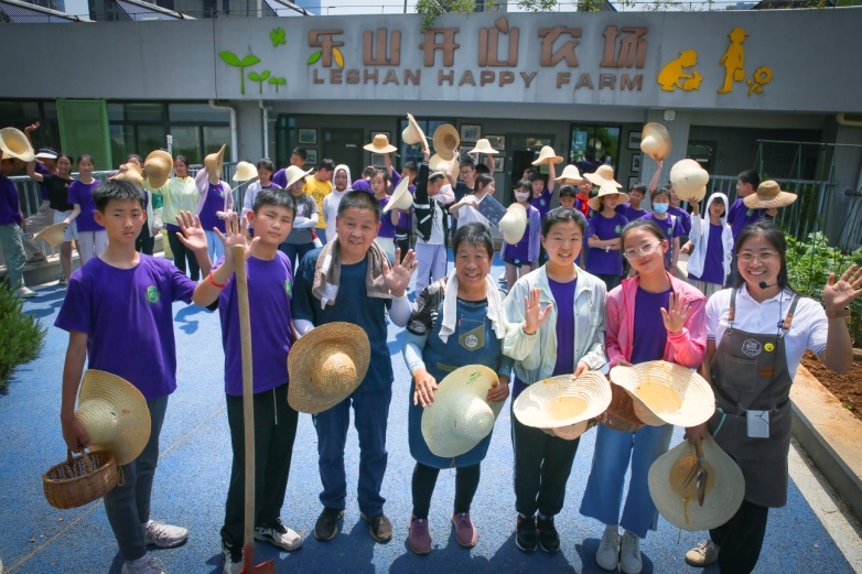 特稿&middot;梁平｜南京建邺：教育服务进街道，一场不是考试的“智慧考试”