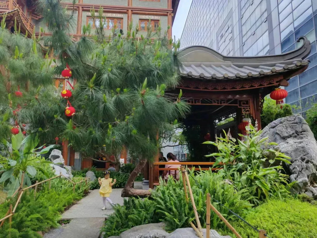 大佛寺北广场禅意园林