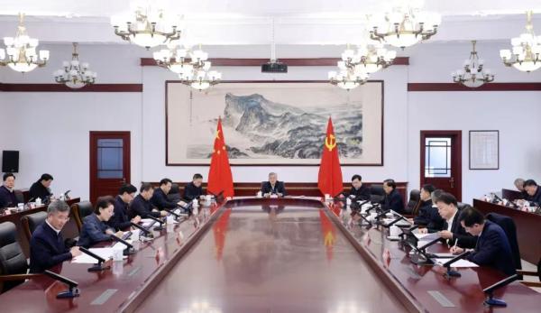 12月2日，南京市委常委会召开（扩大）会议。