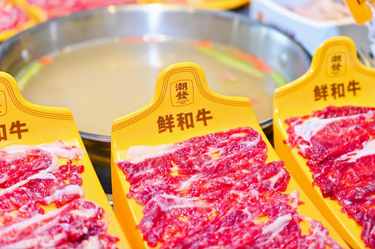 广东人排队也要吃的这家潮汕牛肉火锅店，首推亲民价高端食材“鲜和牛”！凤凰网深圳_凤凰网