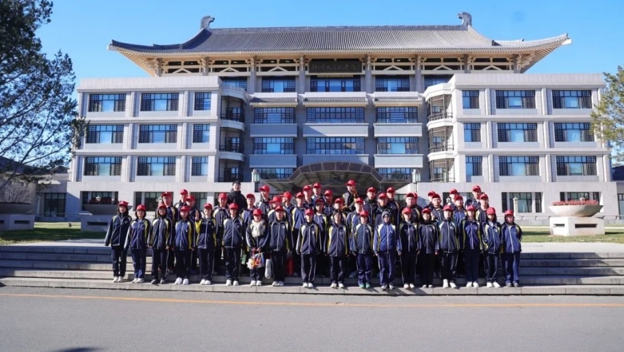 北京大学，我们来啦！河间英华学子走进北京大学