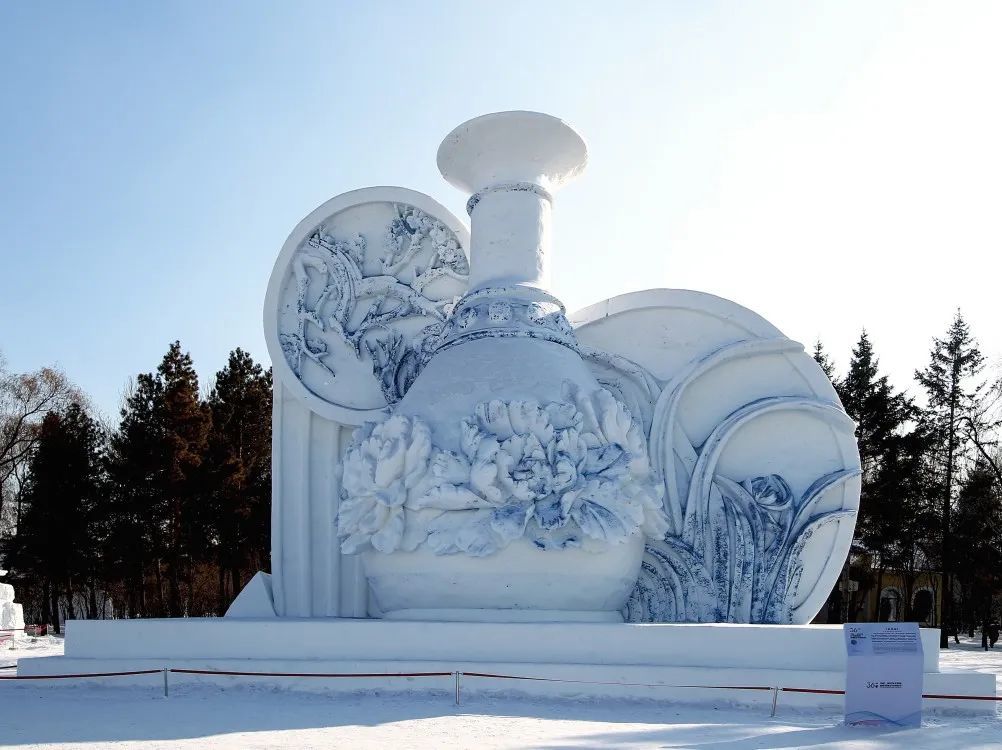 哈尔滨太阳岛雪博会上展示的雪雕作品。