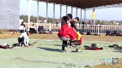 队员们整装待发