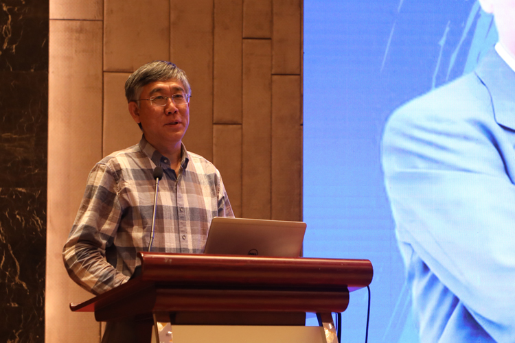 清华大学教授刘翔