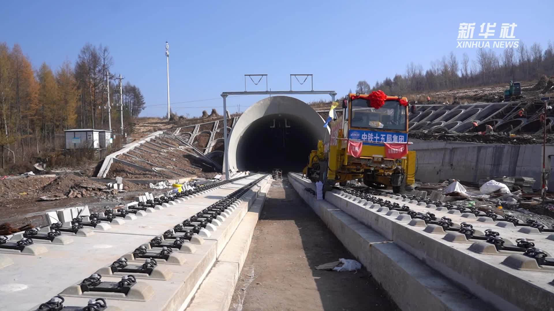 沈白高铁兴长白：穿山越大江 协力攻克施工难