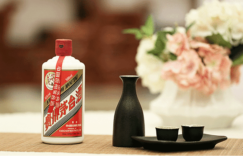 茅台文创重磅登场！2瓶200ml飞天配腾龙贵礼，仅2699元_凤凰网