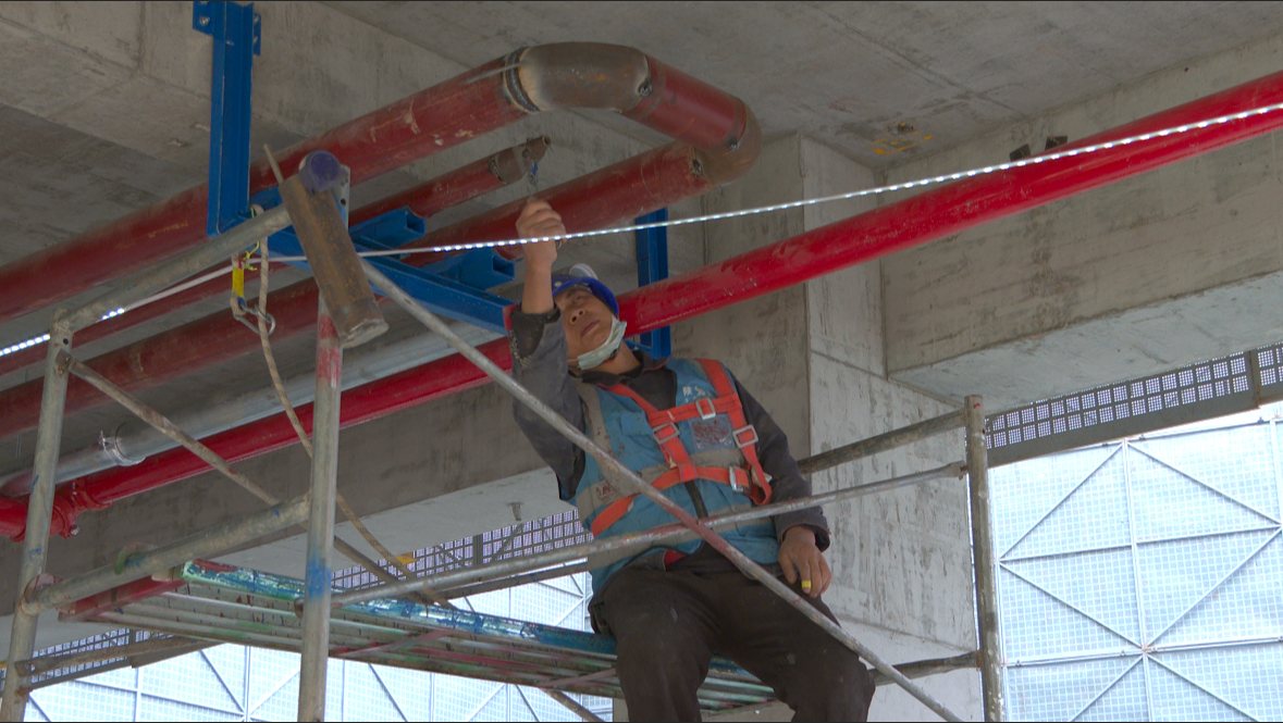 高新CID高能级配套进入集中兑现期—两所新建学校封顶！预计2025年建成交付