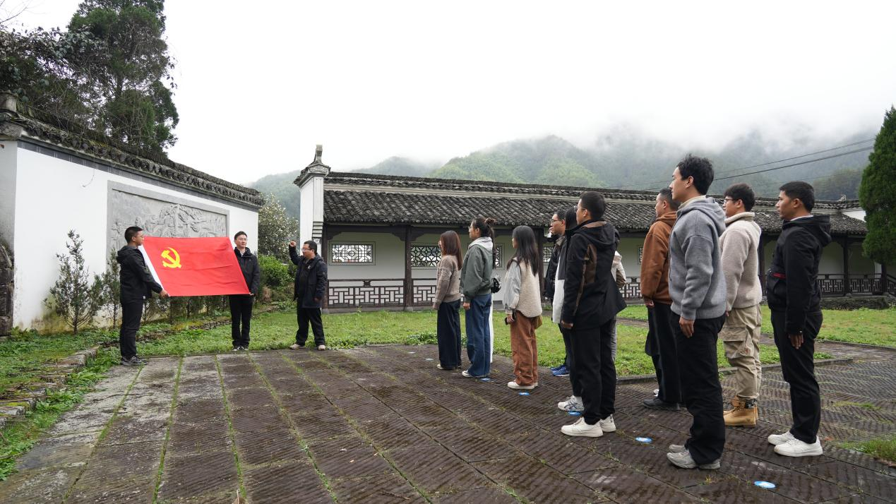 黄山市徽州区:“火车头”带动跑出乡村振兴加速度