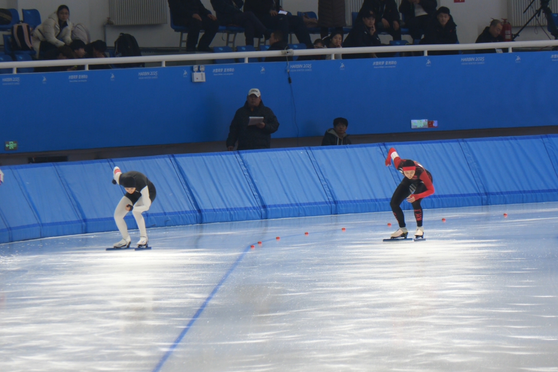 对标亚冬会 全要素测试  中国杯速滑精英联赛第四站暨亚冬会速度滑冰比赛测试赛开赛