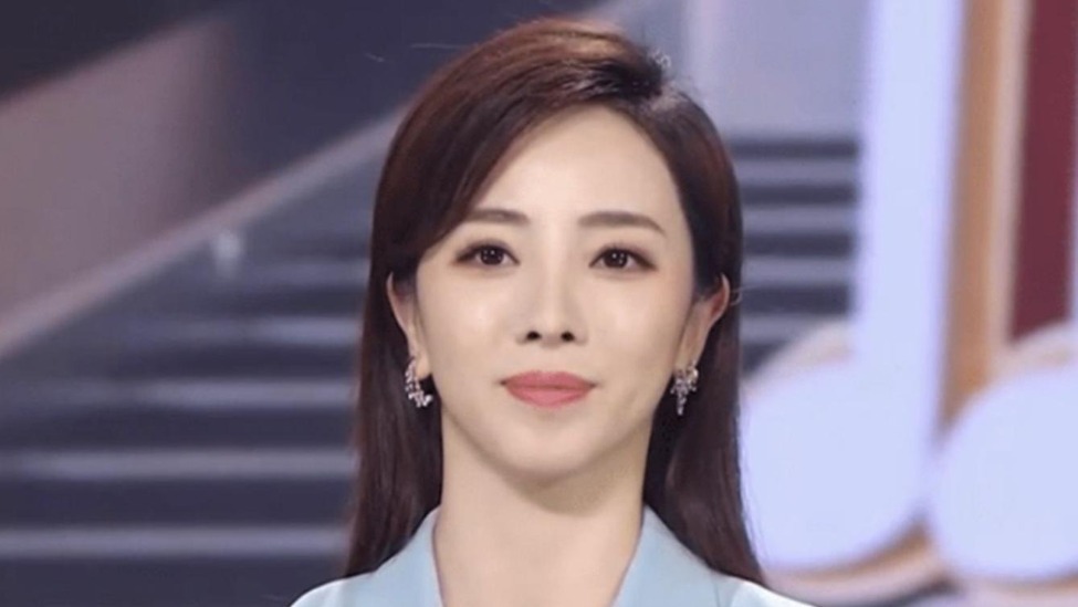 一手好牌打稀烂！离开央视1年后，37岁的李思思现状，真不怪别人封面图