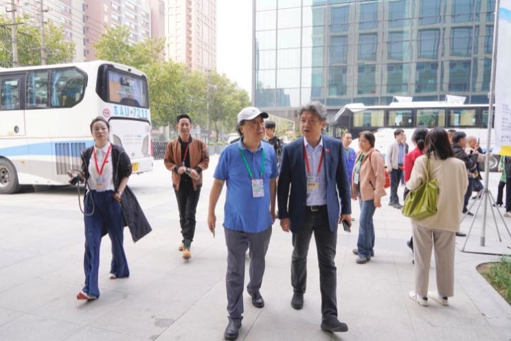 在南京采访北京电影学院院长扈强 (2024年摄)