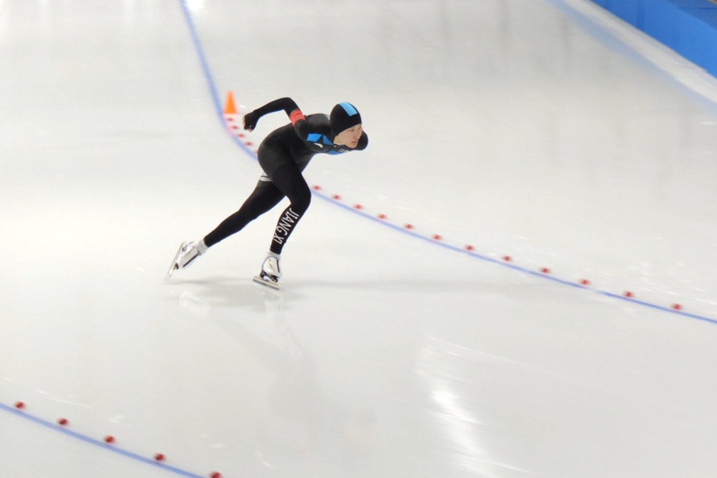 对标亚冬会 全要素测试  中国杯速滑精英联赛第四站暨亚冬会速度滑冰比赛测试赛开赛