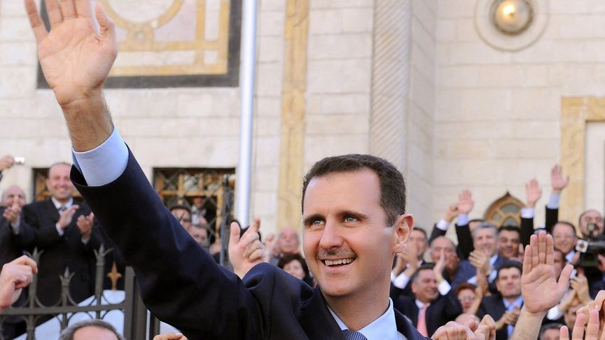 叙利亚突变大揭秘：巴沙尔下令军队不抵抗！和解与决战他选前者