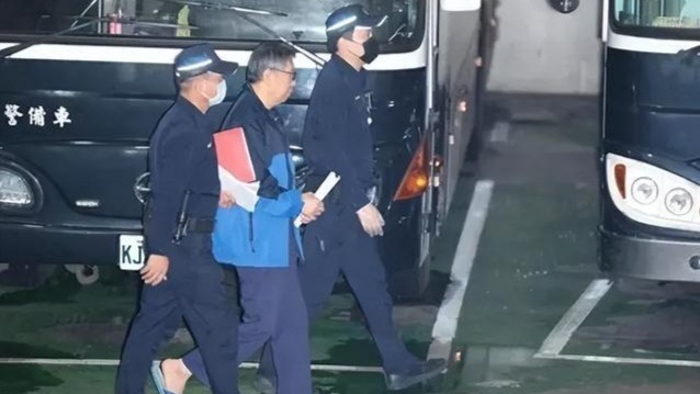 柯文哲被爆8張巨額支票遭查獲，涉案金額達上億元新臺幣