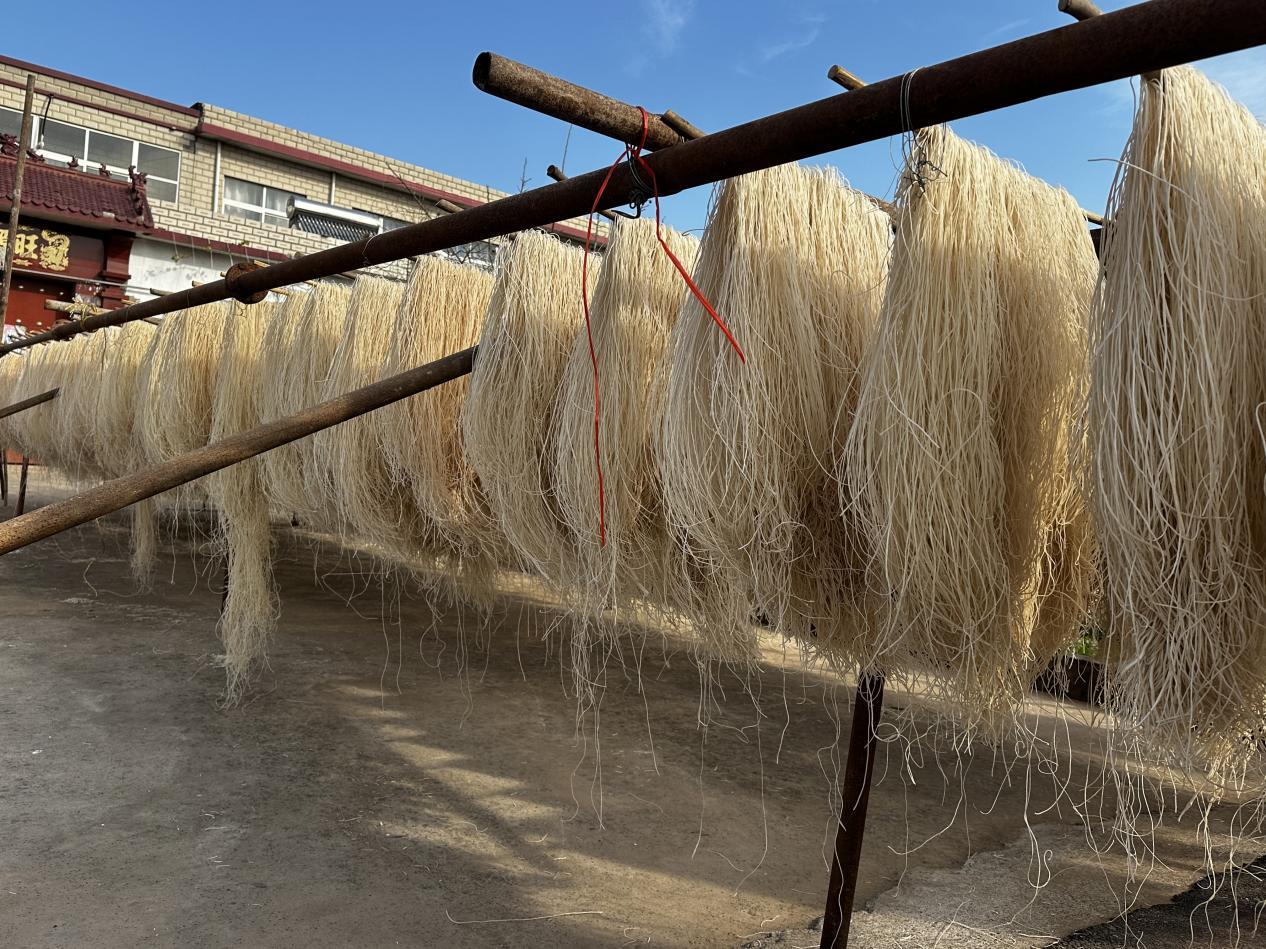 郏县：红薯粉条“晒”出农家致富路凤凰网河南_凤凰网