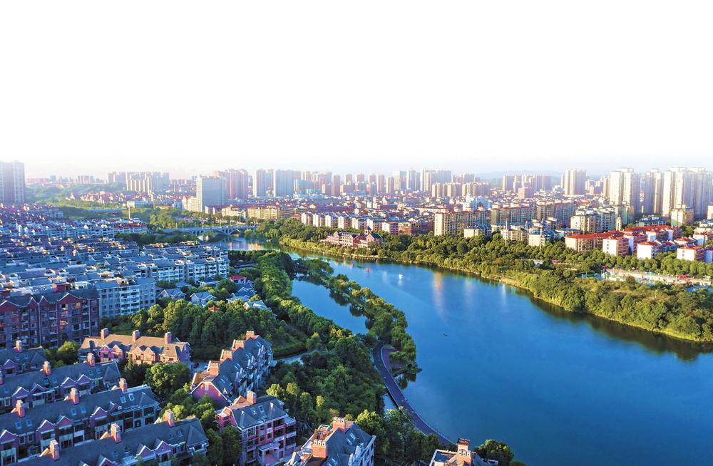 □岳阳日报全媒体记者 刘敏文 张小弓 李金贵 喻熙荣 张晗潇 见习记者 黄昶茜