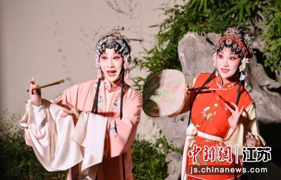 昆曲庭院实景演出。蒋振江摄