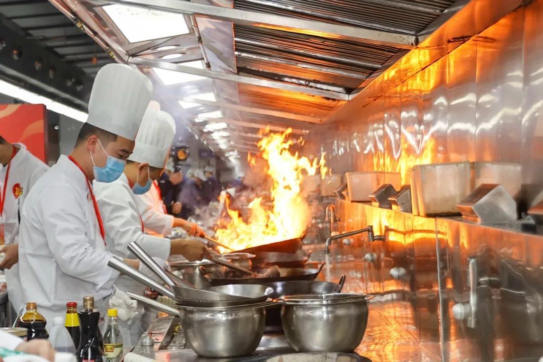 厨王争霸赛总决赛举行!新建“厨王”诞生