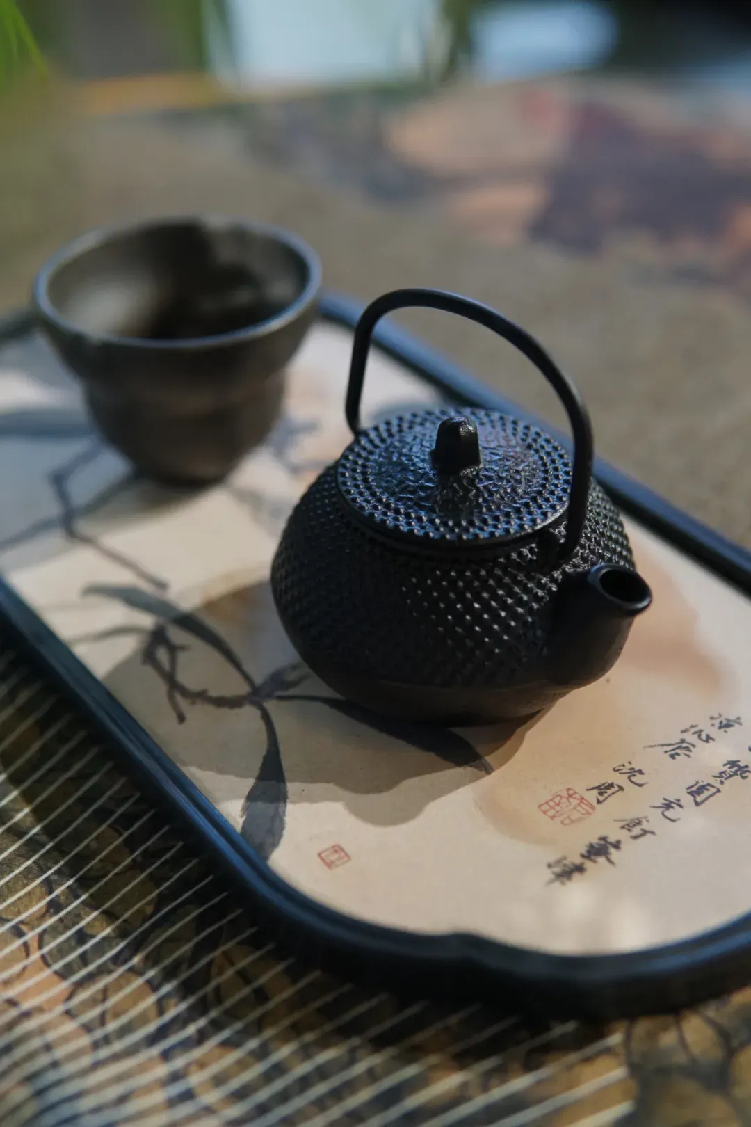 还在高价买日本铁壶？非遗传承人监制霰纹铁壶，可用一辈子！_凤凰网