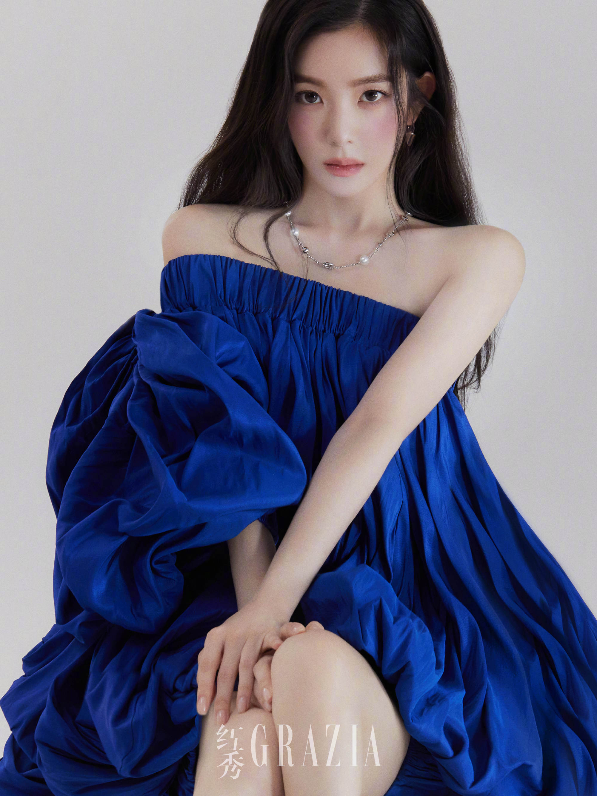 南韩神颜裴珠泫馥郁花语大片 以崭新姿态魅力盛放