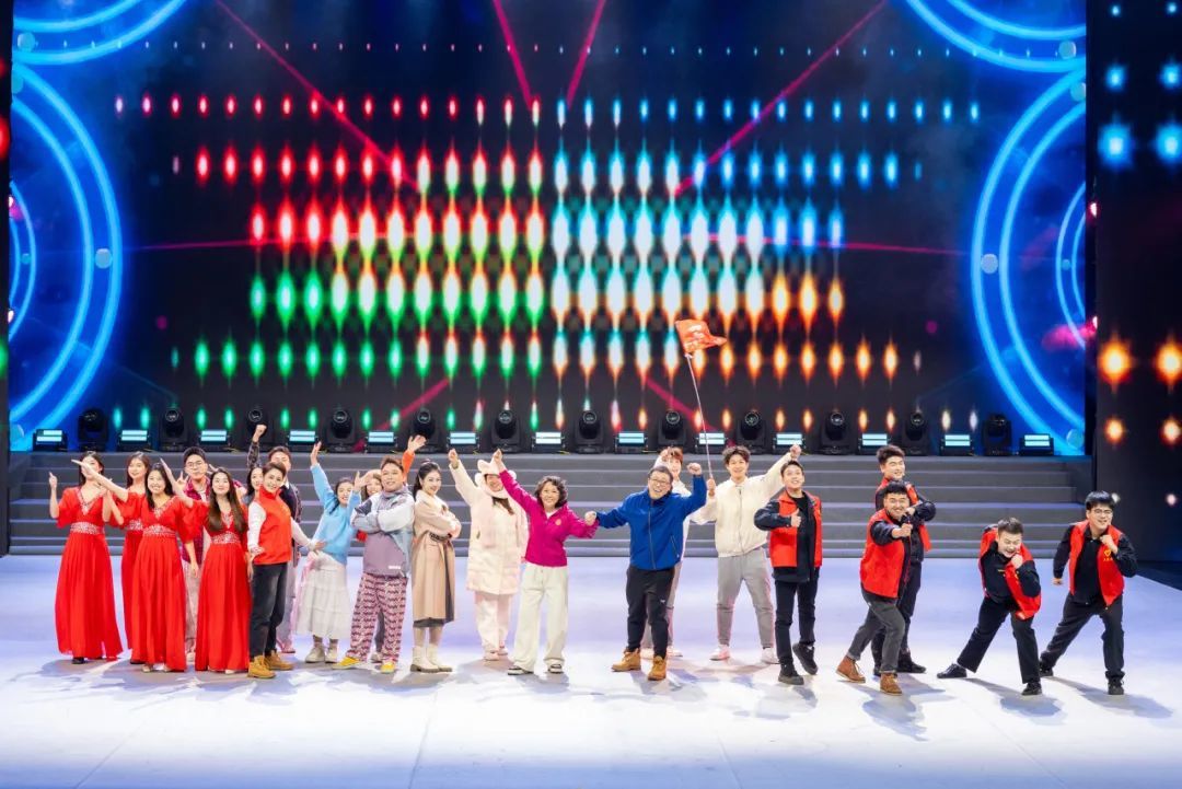 音乐快板《谁是亚冬志愿者》