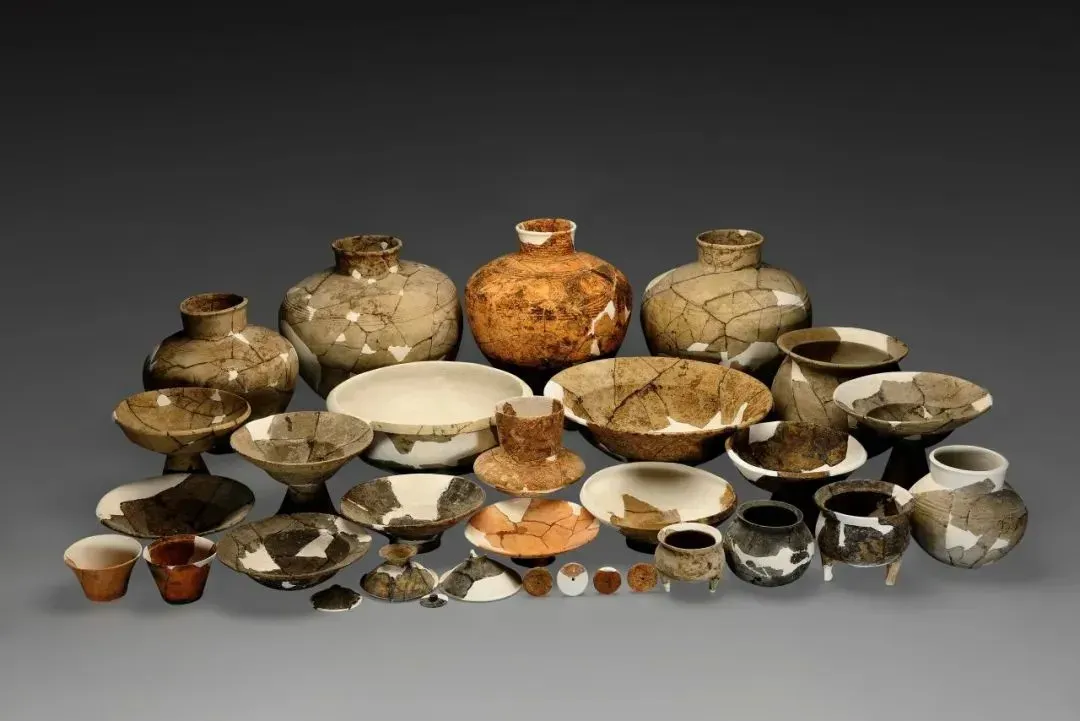 图/屈家岭文化陶器