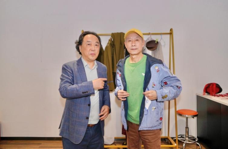 在扬州采访演员刘佩琦 (2024年摄)