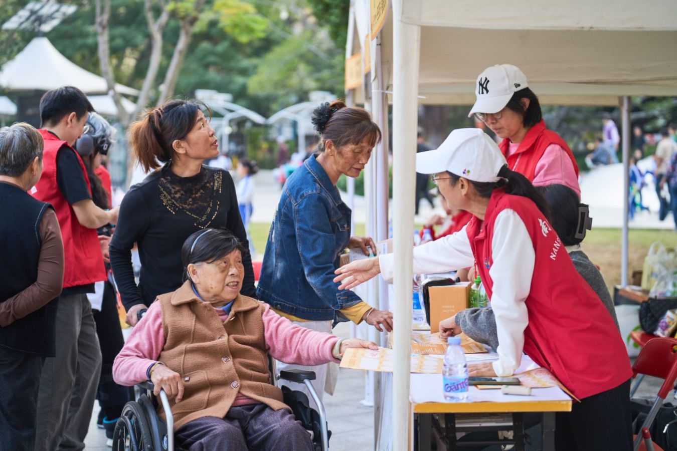 花果山社区认知障碍友好社区建设系列活动启动仪式顺利举行