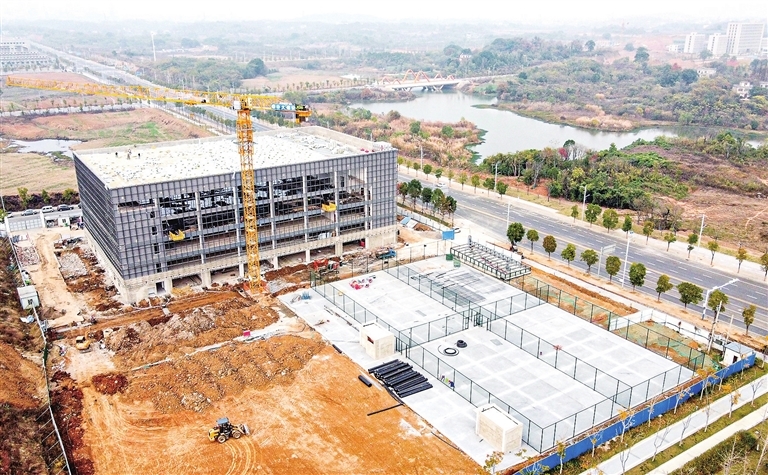 鄱湖体育中心项目春节前完工（图）