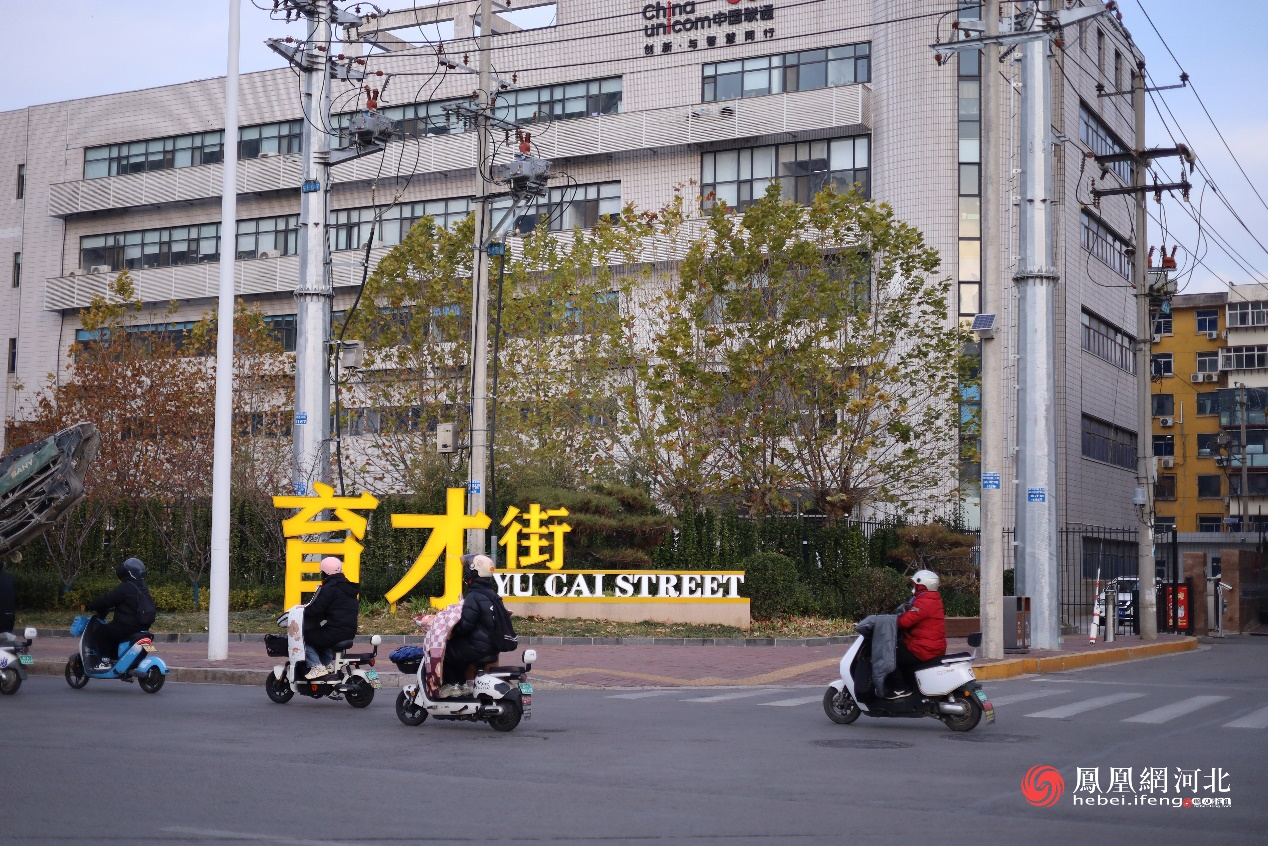 裕翔路附近街边
