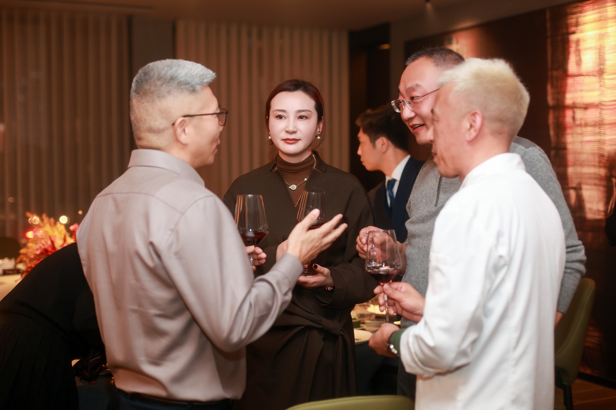 水樂棠品牌创始人陈方平（左二）