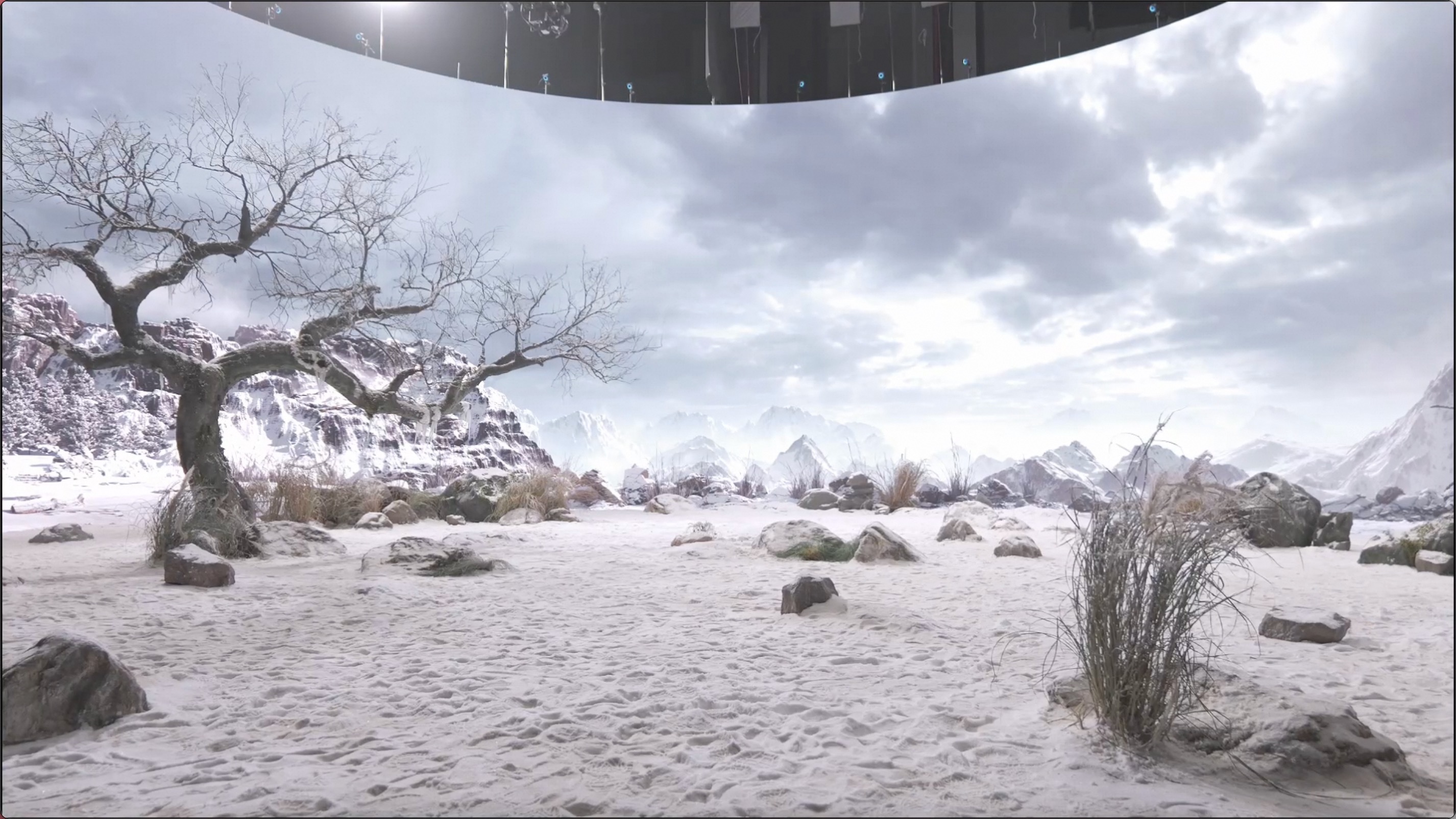 《师兄太稳健》虚拟拍摄山顶雪景