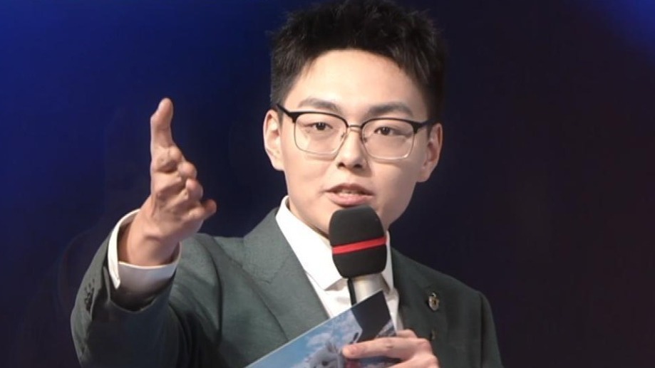 《发现新主播》中国传媒大学专场：选手另辟蹊径采访宠物殡葬师，反被“灵魂拷问”