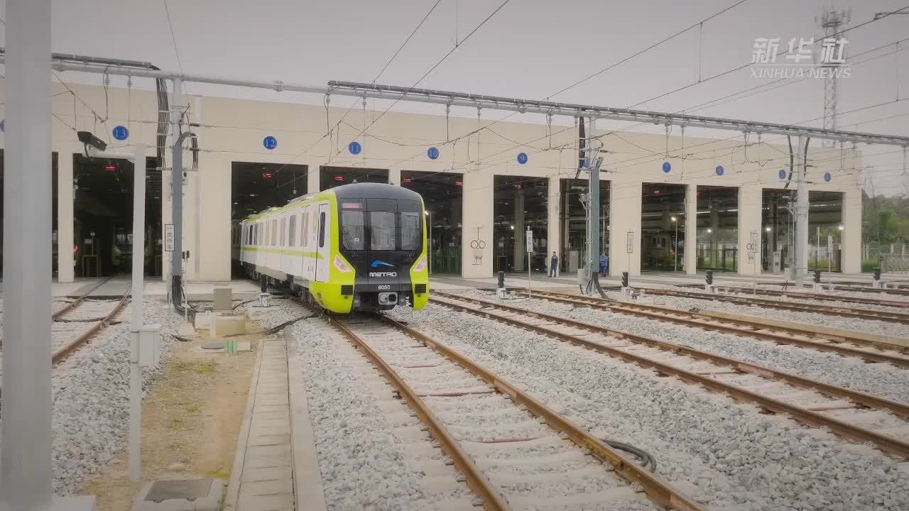 四川成都同日“上新”两条地铁 助力提升城市通勤效率_凤凰网视频_凤凰网