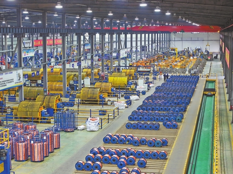 丰城市中科亨顺科技有限公司利用再生铜生产的无氧铜杆、低氧铜杆、电线电缆等产品畅销全国各地。