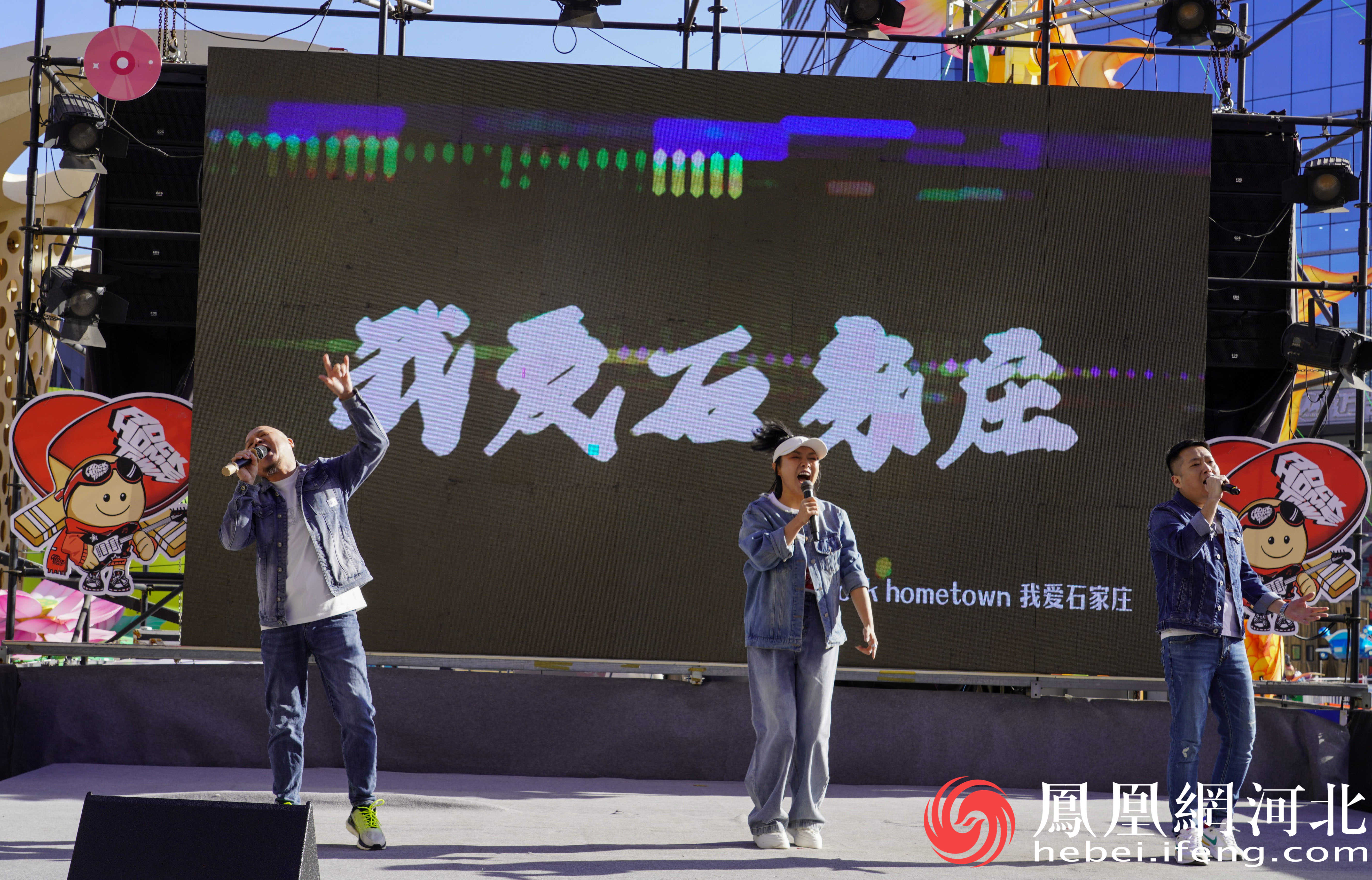 启动仪式现场。