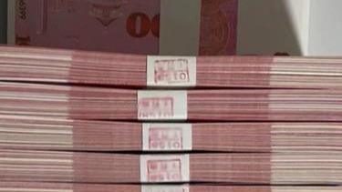 男子送10万“练功券”骗女友贷款3.6万被抓：其出狱后与多名女子交友，共骗100万余元