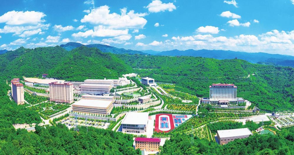 绿色矿业的典范“金徽矿业”