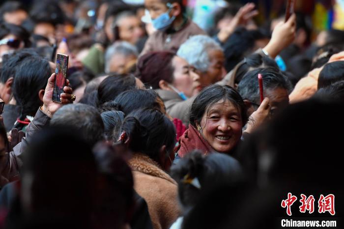 西藏迎来一年一度的“仙女节”