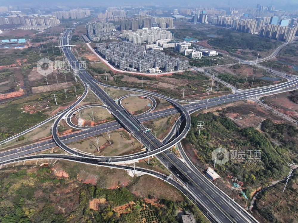 路畅促发展(图)