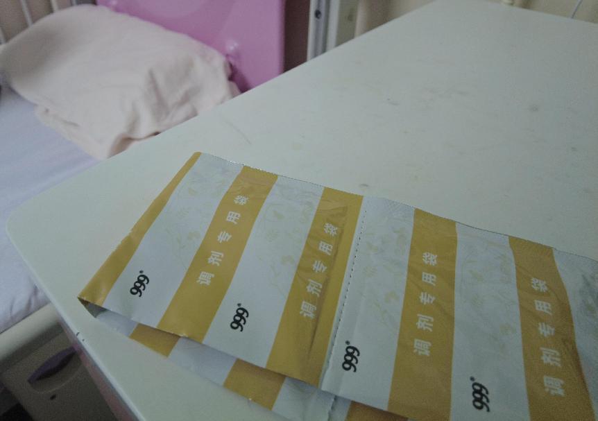 给患儿“量身定制”调制药剂