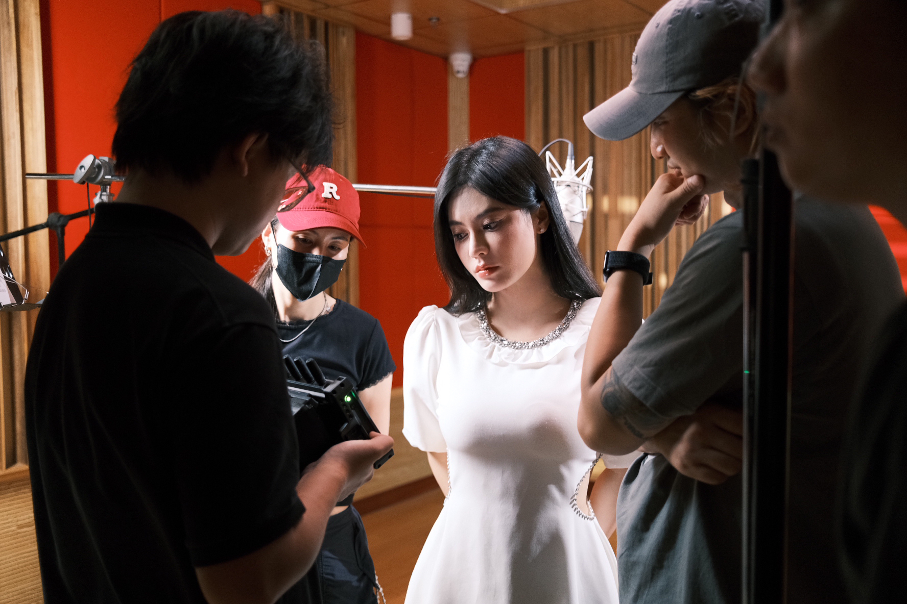 深圳歌曲《开在我心里的那朵花》全球上线