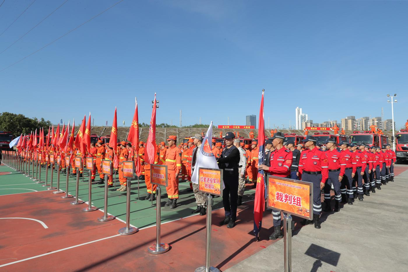 深圳举办森林消防业务技能大比武