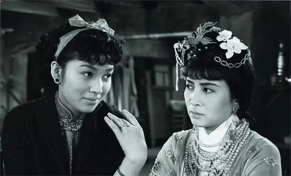 《舞台姐妹》剧照