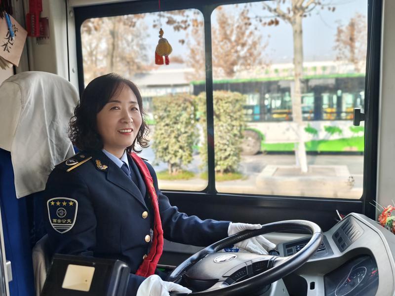 驾驶员牛晓霞 通讯员原琳 摄